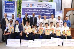 مدارس النورس تكرم أبطالها المتوجين بلقب "بطل العرب" في البطولة العربية للروبوت بتونس