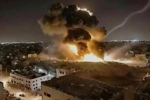 غارات جوية تستهدف قيادات حوثية هاربة من صنعاء