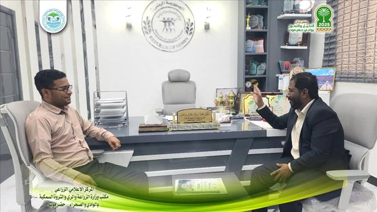 العامري وبن طليب يناقشان تنسيق الجهود لإقامة فعاليات رياضية وشبابية مصاحبة لمهرجان النخيل والتمور