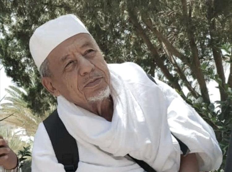 جريمة مروعة تهز صنعاء.. مقتل حاج سبعيني على يد زوج ابنته السابق أمام منزله في حي شيراتون