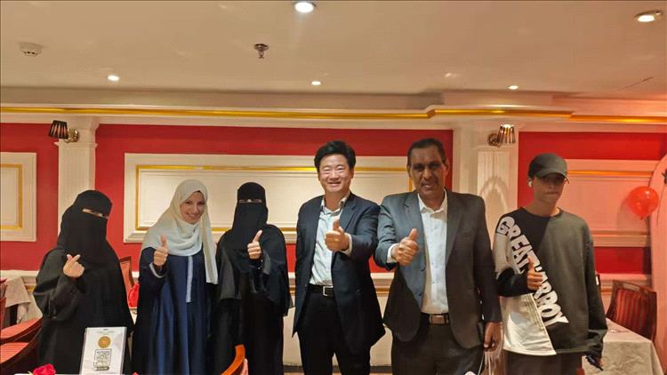 بعد غدٍ : الطالبتان غزة وفاطمة من كلية اللغات جامعة عدن الى بكين تمثلان اليمن في مسابقة دولية حول "جسر الثقافة الصينية"