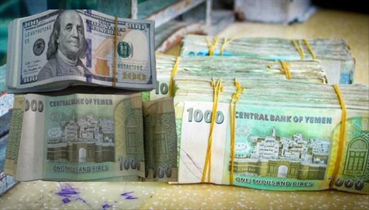 خبير اقتصادي: مفاجآت قادمة ستضرب هوامير العملة وتجار الجشع