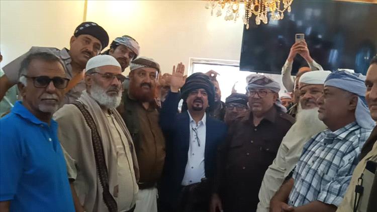 تنصيب الدكتور احمد يسلم الداؤودي شيخا لقبيلة "آل داؤود" بيافع كلد خلفا للشيخ الراحل علي سالم