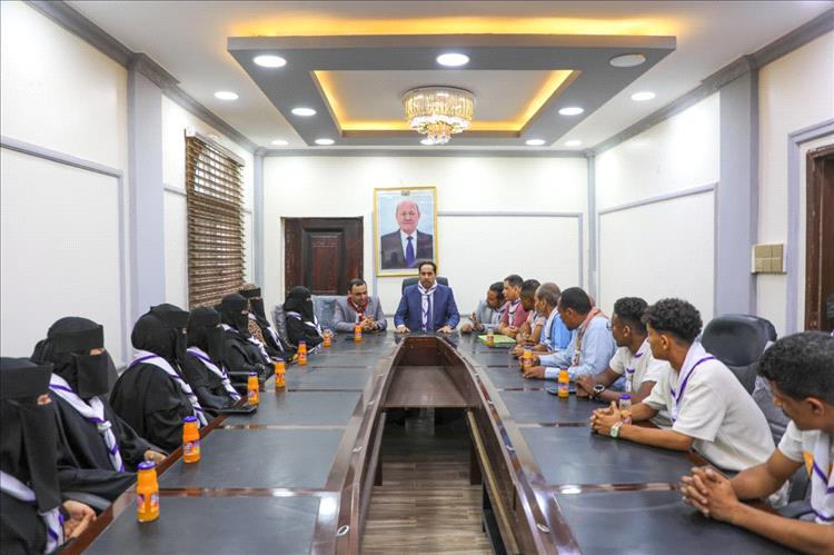الوزير البكري يستقبل عدد من قيادات الكشافة والمرشدات بعدن