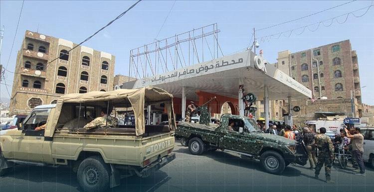 رقابة مشددة في تعز لضبط أسعار الوقود بعد تحسن العملة