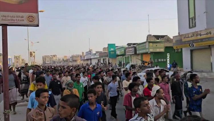 تريم تنتفض: مظاهرات حاشدة تندد باستخدام القوة المفرطة وغازات مسيلة للدموع من قبل قوات المنطقة العسكرية الأولى