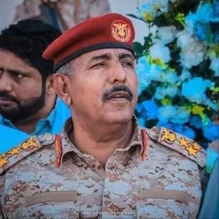 قائد لواء الريان يهنئ العميد محمد اليميني بخروجه من الحجز ويشيد بجهود اللواء فرج البحسني