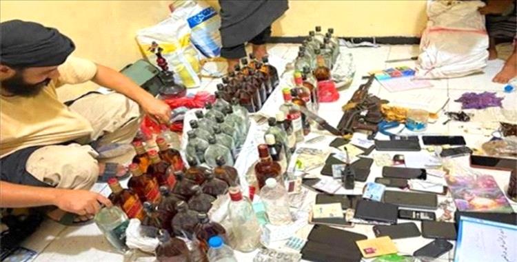ضبط وكر للشعوذة وبيع الخمور في لحج.. ومصادرة طلاسم وأسلحة ومبالغ مالية