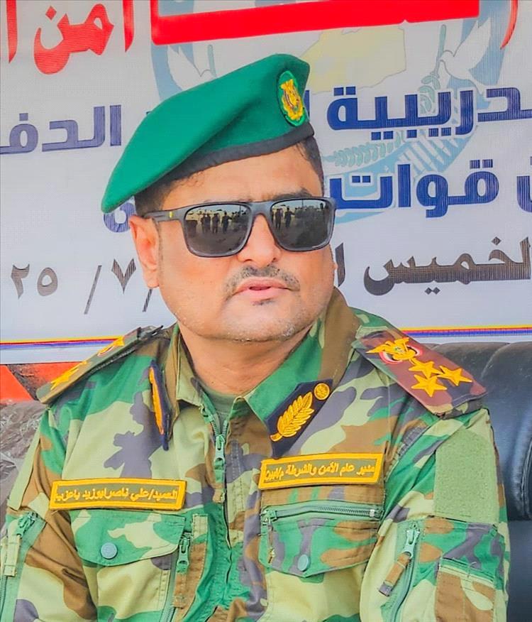 مدير عام أمن أبين يعزي قائد اللواء الخامس حرس رئاسي في وفاة والده الشيخ محمد رزيق القميشي