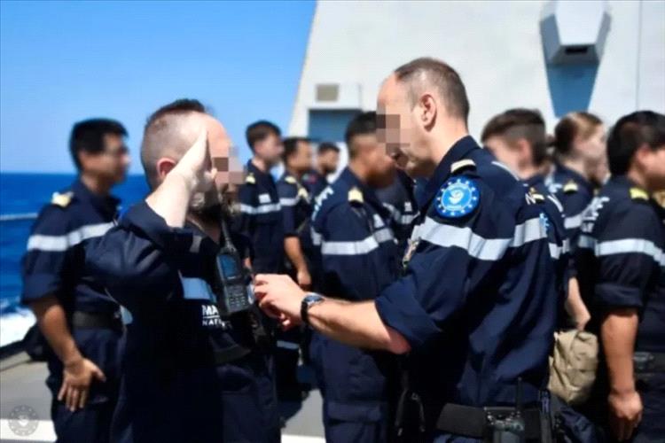 فرقاطة فرنسية تغادر البحر الأحمر وخليج عدن.. ماذا حدث؟