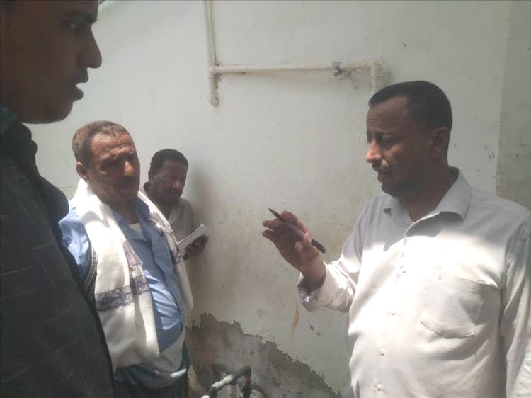 مكتبي الأشغال العامة والصناعة بخنفر ينفذان نزولاً ميدانياً إلى سوق مدينة جعار