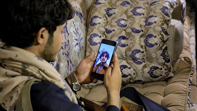 جماعة الحوثي تعلن ضبط ومصادرة أجهزة ستارلينك في مناطق سيطرتها