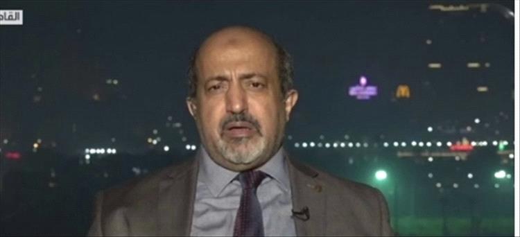 الخبير الاقتصادي عبدالسلام الأثوري: رفع الدولار الجمركي في اليمن لن يؤثر على أسعار السلع الأساسية