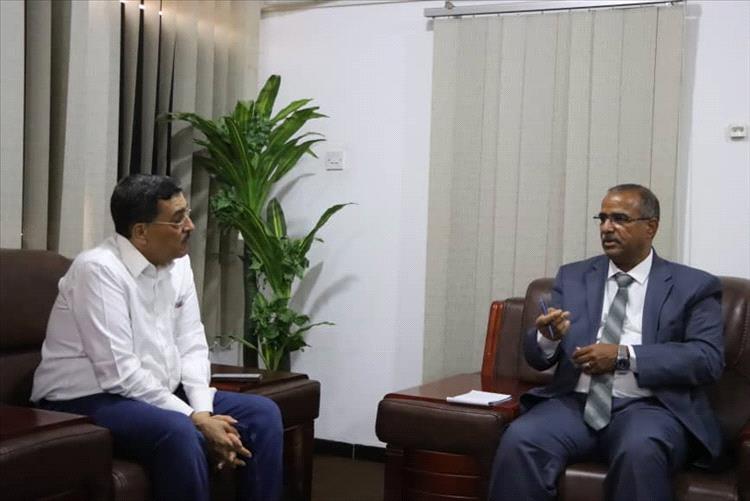 الوزير الزعوري يبحث مع السفير بن سفاع تحديات العمل الخيري في بلادنا