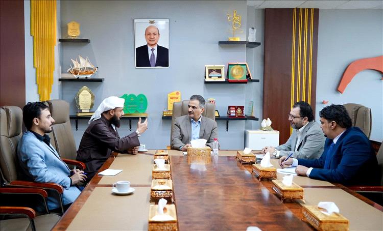 محافظ العاصمة عدن يبحث مع نائب وزير الأوقاف آليات التعاون لتطوير العمل