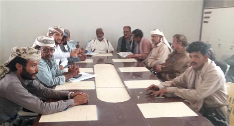 مدير عام مديرية ميفعة يلتقي بأهالي صعيد باقادر والمناطق المجاورة