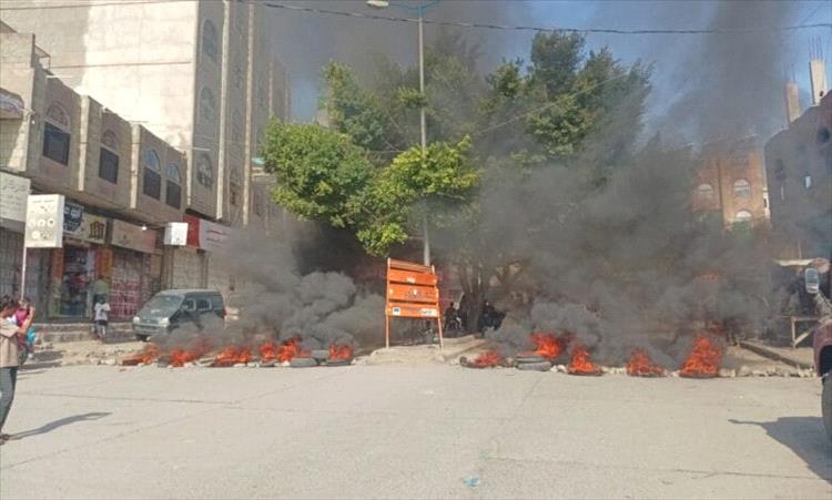 احتجاجات غاضبة في تعز بسبب أزمة المياه المستمرة
