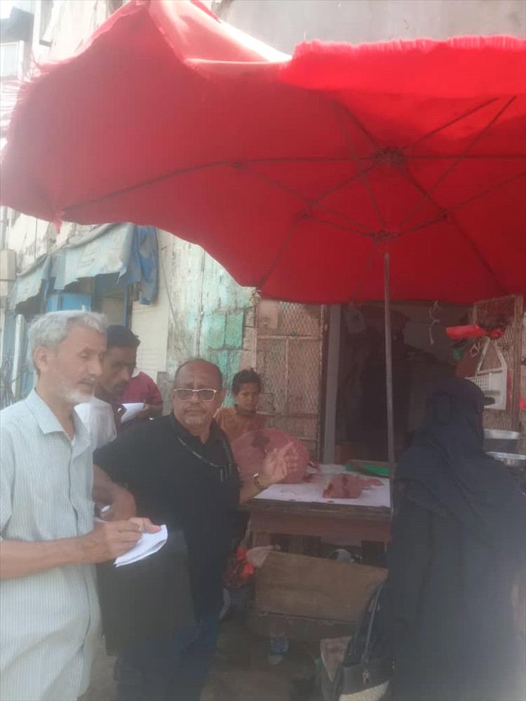 هيئة مصائد خليج عدن تنفذ حملة ميدانية مشتركة لمراقبة جودة الأسماك وضبط الأسعار