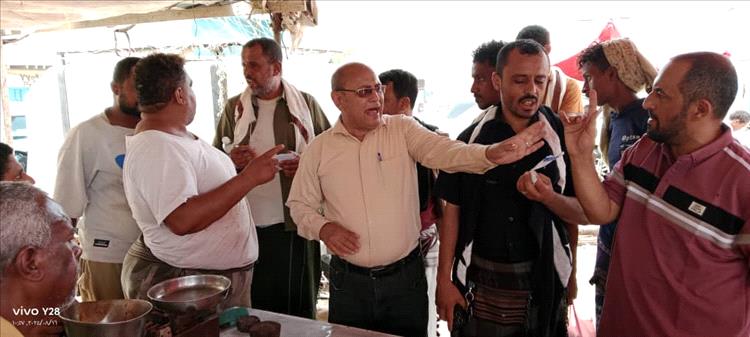 السلطة المحلية في تبن تحاصر الغلاء وتلزم الأفران والأسواق بالأسعار الرسمية