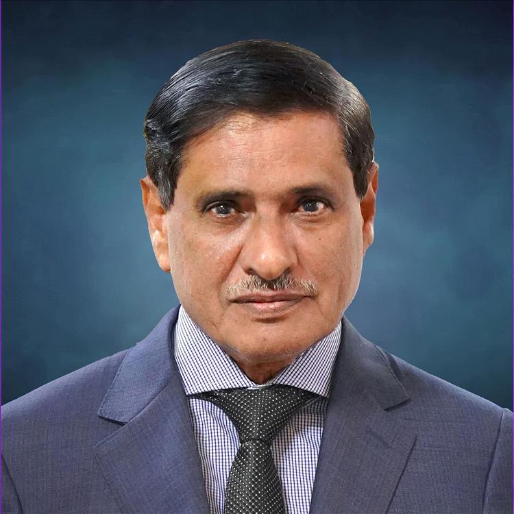 الوكيل العامري يعزّي اللواء الركن فرج البحسني في وفاة خالته