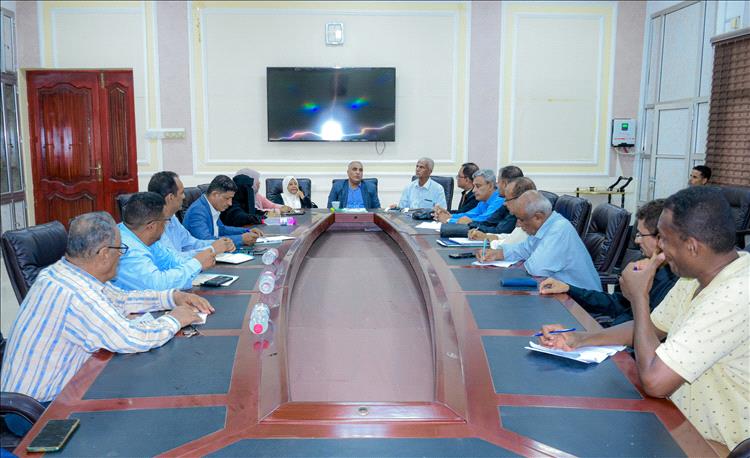 جامعة عدن تعقد لقاءً تشاوريًا موسعًا لرؤساء لجان الجودة بالكليات