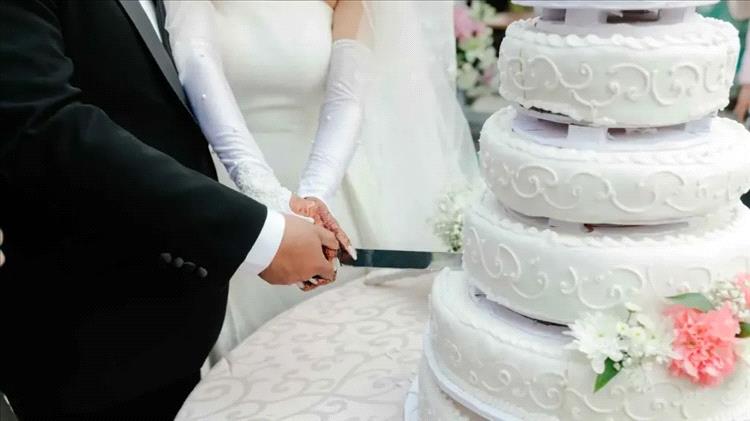جماعة الحوثي تصدر تعليمات صارمة تخص "العروسين"