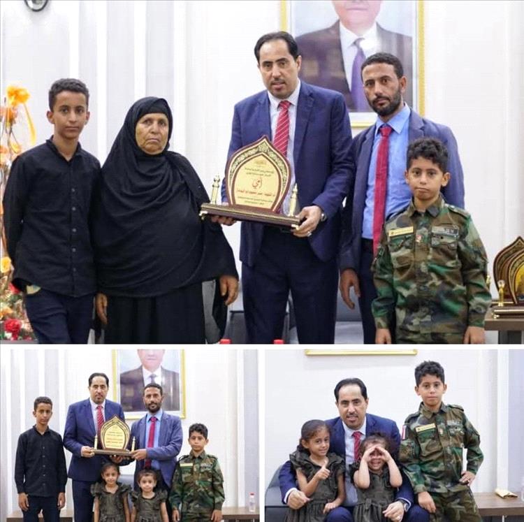 البكري  يستقبل أسرة الشهيد منير اليافعي "أبو اليمامة" ويجدد العهد بالوفاء لتضحيات الشهداء
