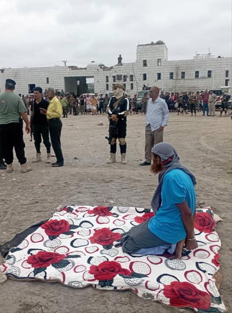 تنفيذ حكم الإعدام بحق المدان منصور عبدالله أمبو في محافظة أبين