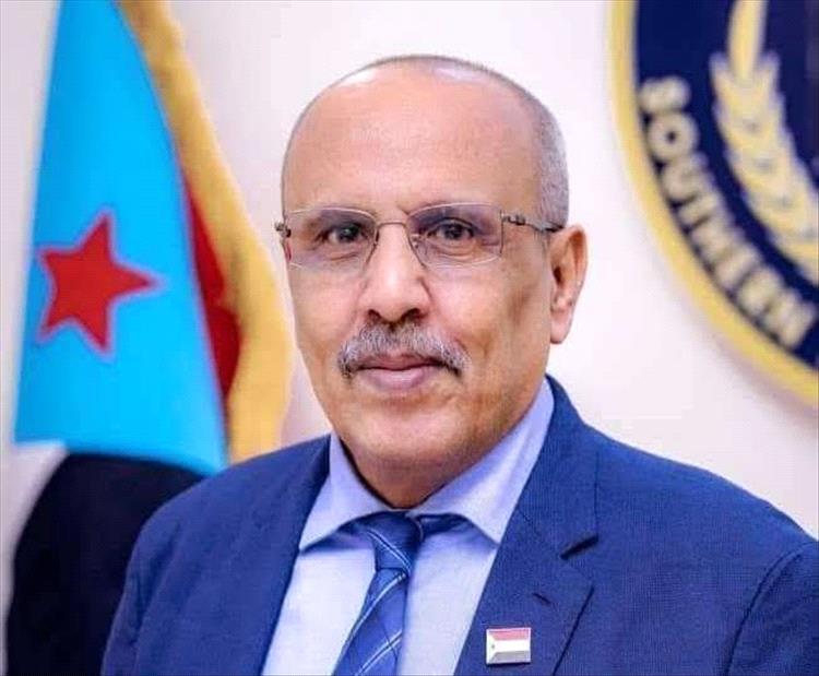 الكثيري يُعزّي اللواء بن بريك بوفاة شقيقه