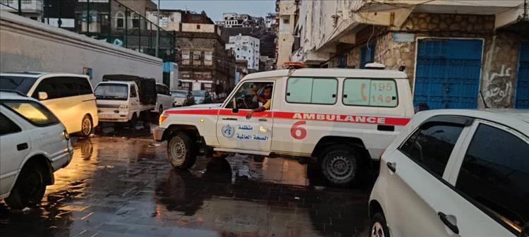 البيشي يوجه فريق الطوارئ والاسعاف 195 الانتشار السريع في عدن اثناء المنخفض الجوي