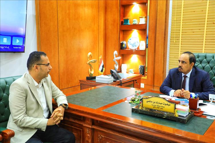 محافظ حضرموت يطلع على استعدادات استقبال العام الدراسي الجديد في المحافظة