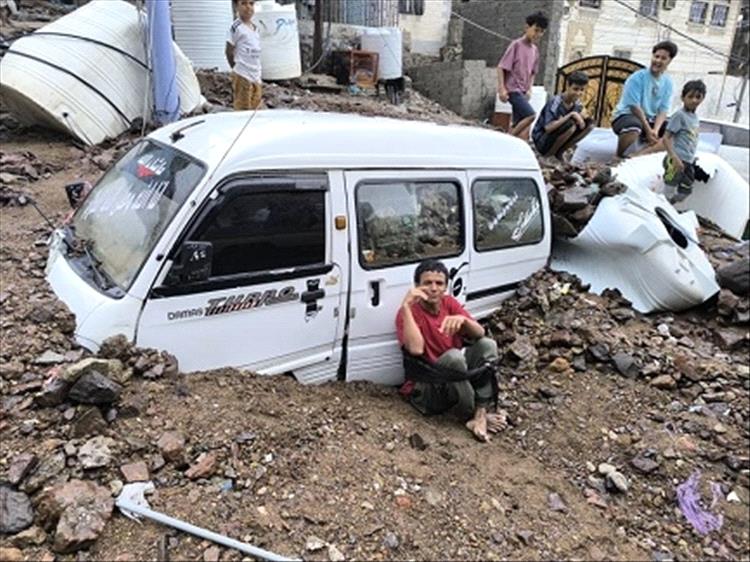 خلال 48 ساعة القادمة.. رفع الجاهزية لمواجهة المنخفض الجوي بعدن
