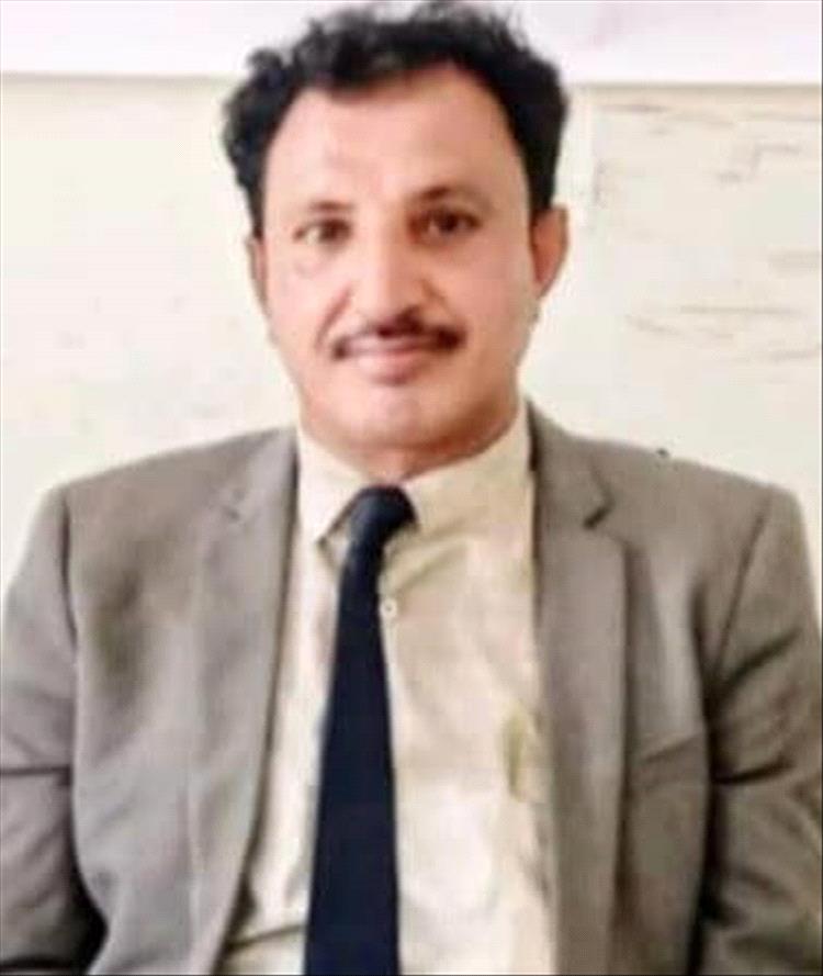مدير الصحة بأحور يعزي مدير عام الصحة بالمحافظة بوفاة ابن عمه