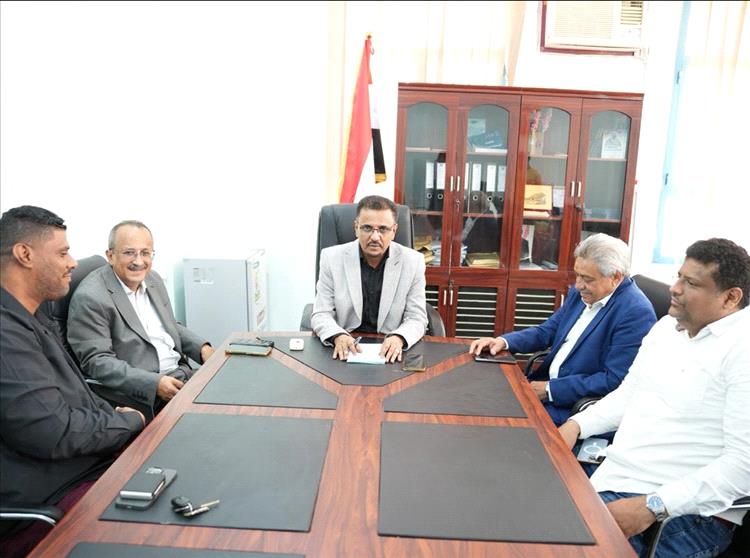 الأمين العام لمحلي حضرموت يلتقي وكيل وزارة السياحة ويؤكد اهمية الشراكة للنهوض بالقطاع السياحي