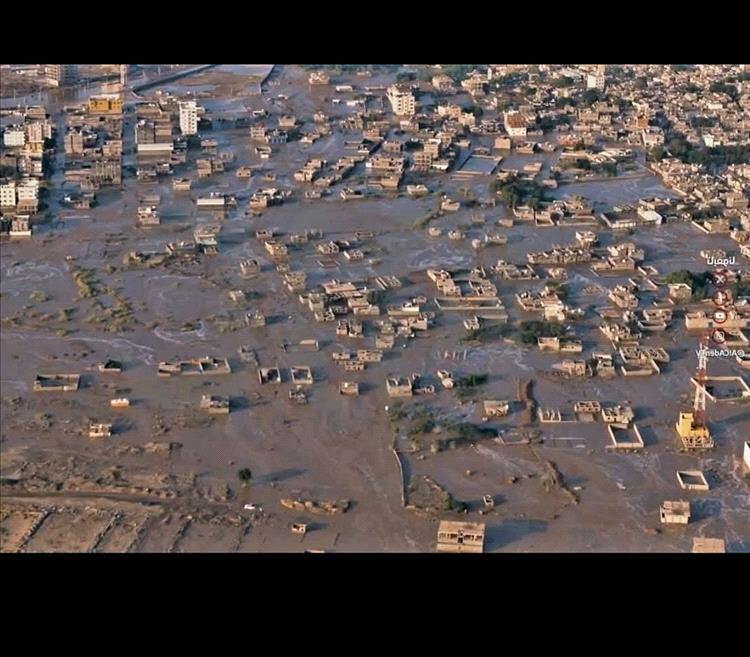 عدن.. جمعية الوفاء تناشد إنقاذ الكفيفات المتضررات من السيول والامطار