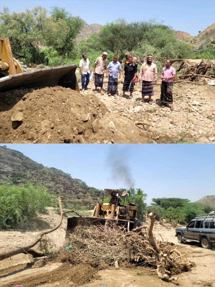 لحج..بدء أعمال صيانة وتعبيد طرق متضررة في طور الباحة