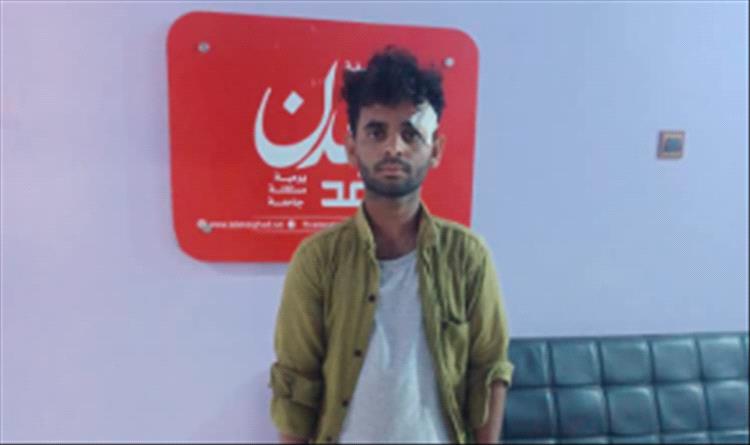 سائق سيارة إجرة يشكو الاعتداء عليه من قبل مدير شرطة في عدن