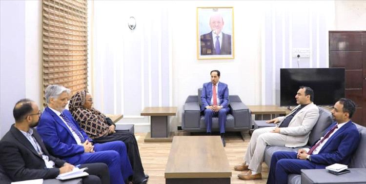 وزير الشباب والرياضة يشيد بجهود صندوق الأمم المتحدة للسكان