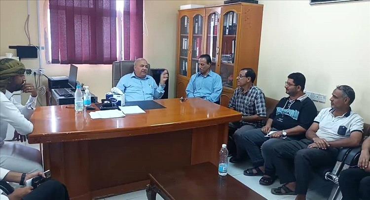 مدير عام الصحة بعدن يشدد على مضاعفة الجهود والعمل بروح الفريق الواحد لتحسين جودة خدمات مستشفى 22 مايو