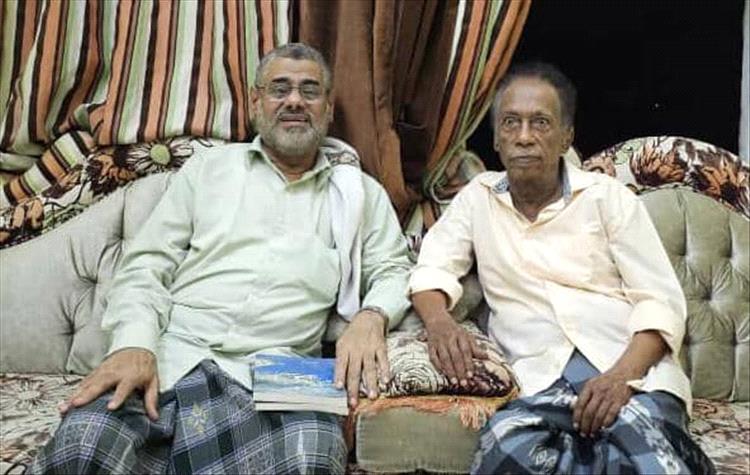 المهندس باصرة يزور الشاعر والسياسي خالد محمد عبدالعزيز