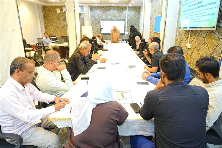 تعز .. ورشة نقاشية بعنوان: دور النساء خلال المرحلة الانتقالية في اليمن