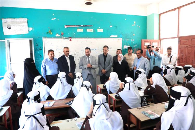 وزير التربية ومحافظ عدن يدشنان العام الدراسي الجديد 2025/2026م