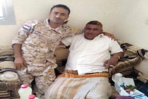 الإعلامي محمد القميشي يعزي العميد علي القاضي بوفاة شقيقه