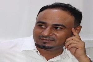 الصحفي الأحمدي يناشد بسرعة عمل جسر جوي للمارة عبر سيلة بلة بلحج وتجنيبهم الموت اليومي