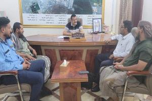 مدير عام المنصورة يؤكد أهمية الدور المجتمعي المساند لجهود السلطة المحلية بالمديرية