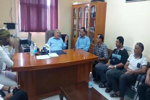 مدير عام الصحة بعدن يشدد على مضاعفة الجهود والعمل بروح الفريق الواحد لتحسين جودة خدمات مستشفى 22 مايو