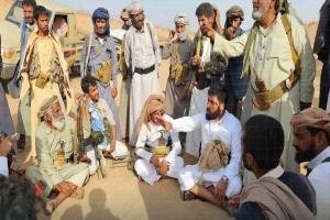 "وساطة قبلية تنجح في إخماد توتر مسلح بوادي عبيدة بمأرب"