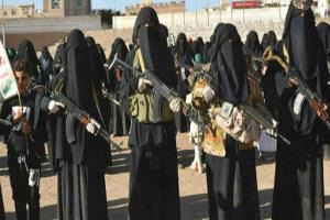 الحوثيون يجبرون عقال أحياء في الحديدة على فتح منازلهم لتجنيد النساء