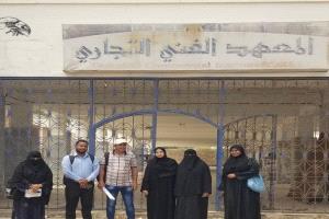 فريق "شباب مهنيون" ينفذ زيارات ميدانية للمعاهد التقنية والمهنية بعدن ضمن حملة "مِهَن تصنع المستقبل"