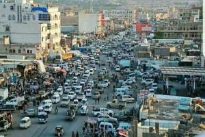 القبض على شخصين بتهمة رمي قنبلة على حافلة في مأرب